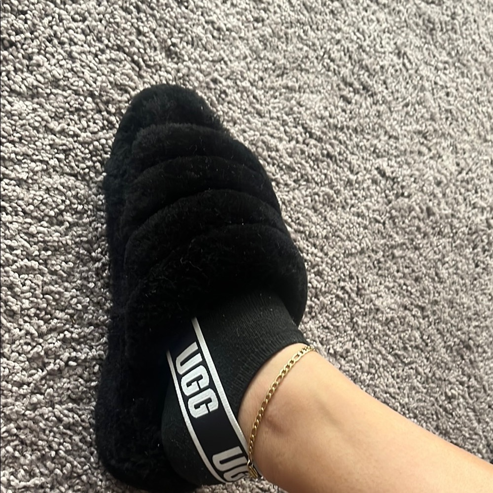 UGG Black Slippers - Picture 7 of 7